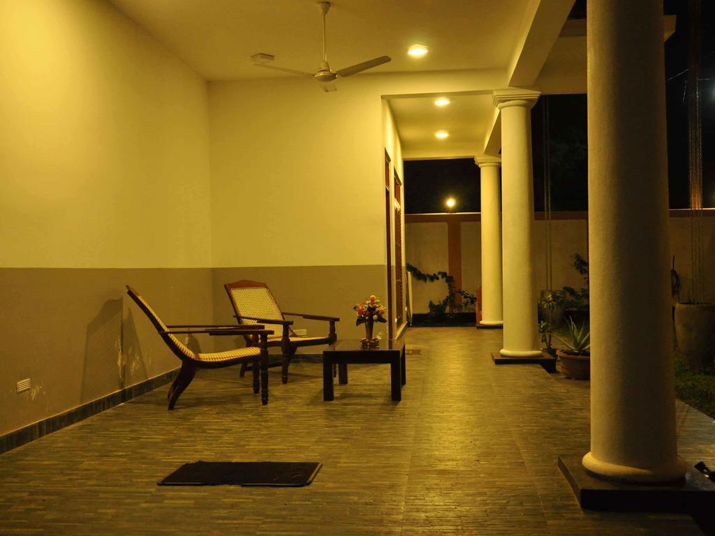 Helis Place Unawatuna Luaran gambar