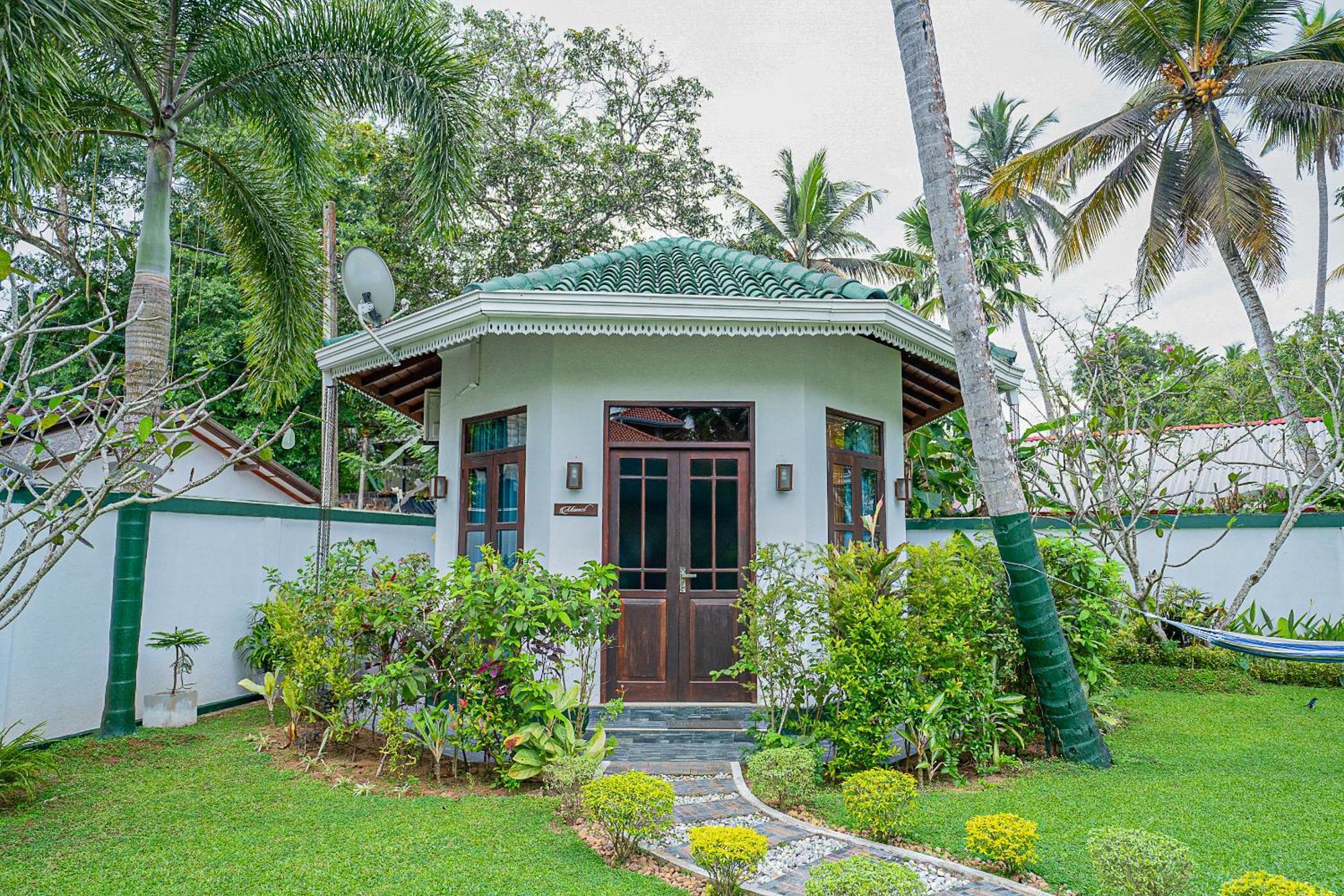 Helis Place Unawatuna Luaran gambar